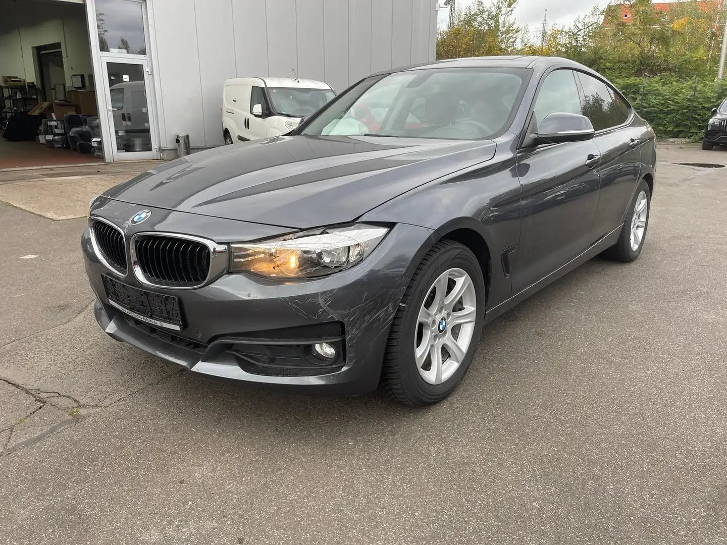 BMW 3 Series 2017 - Manual Electric
