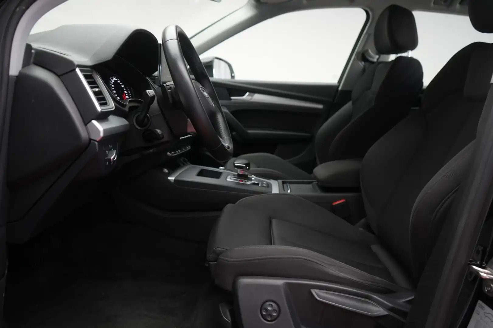 Audi Q5 2023 - Manual Electric