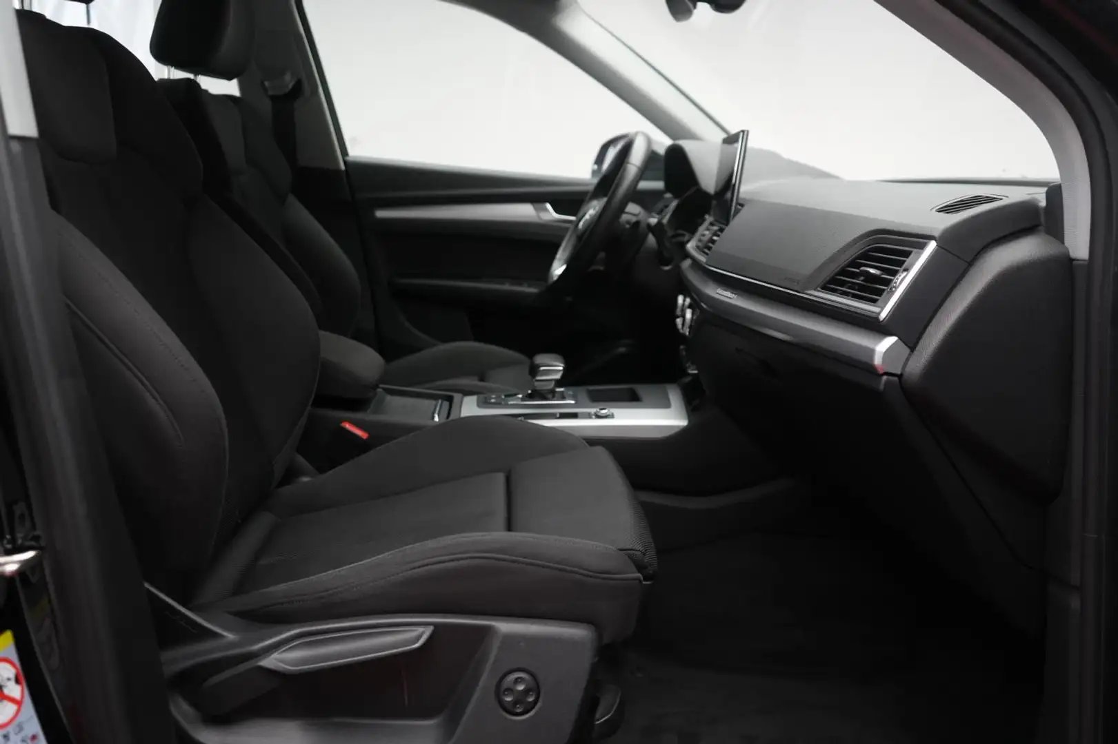 Audi Q5 2023 - Manual Electric