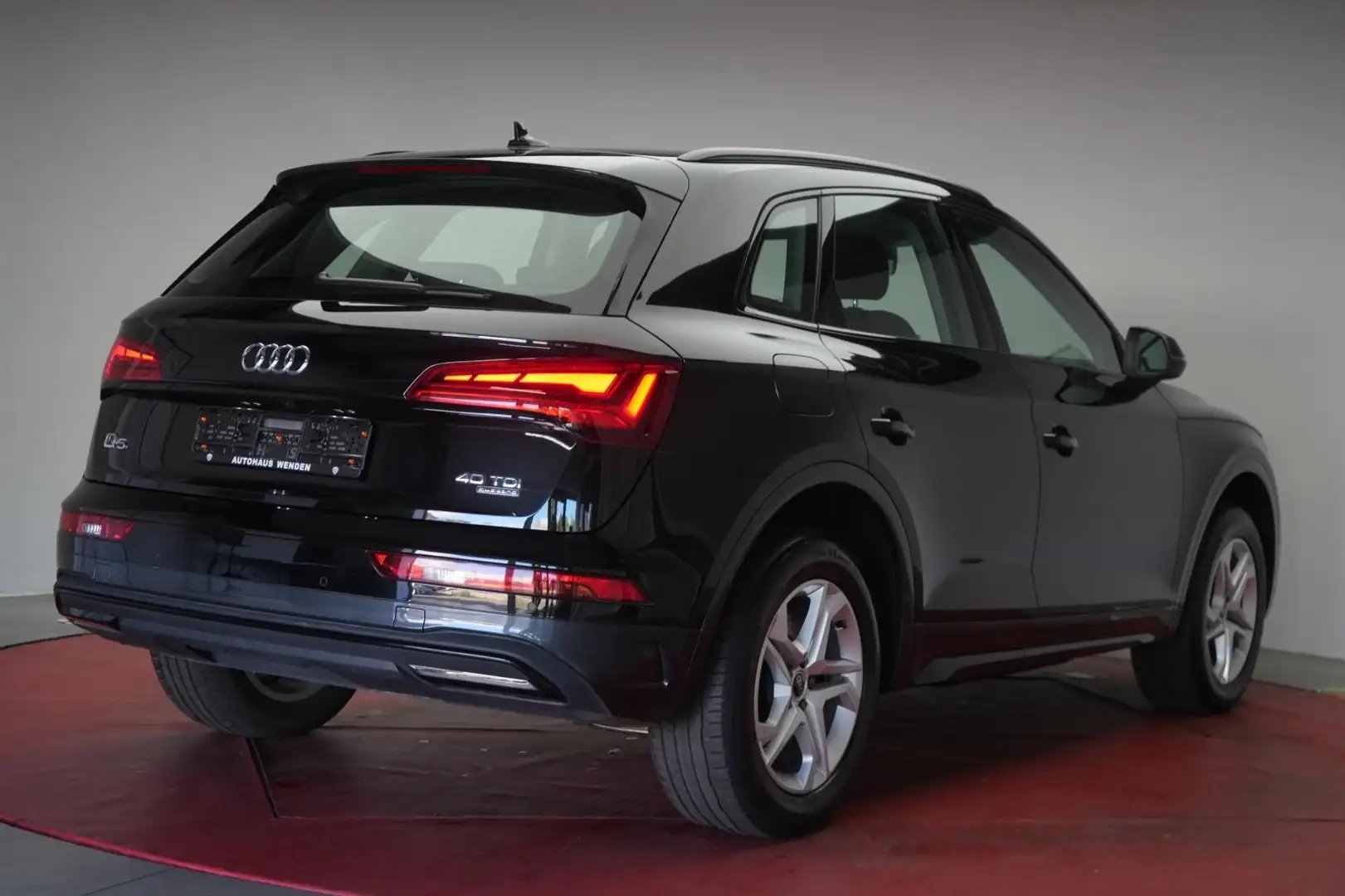 Audi Q5 2023 - Manual Electric