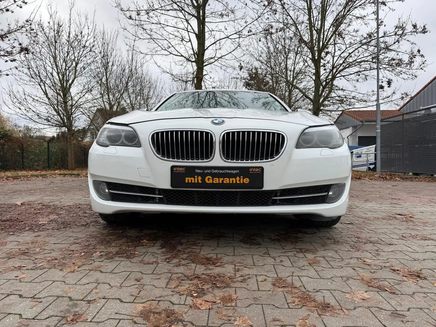 BMW 5 Series 2022 - Manual Electric