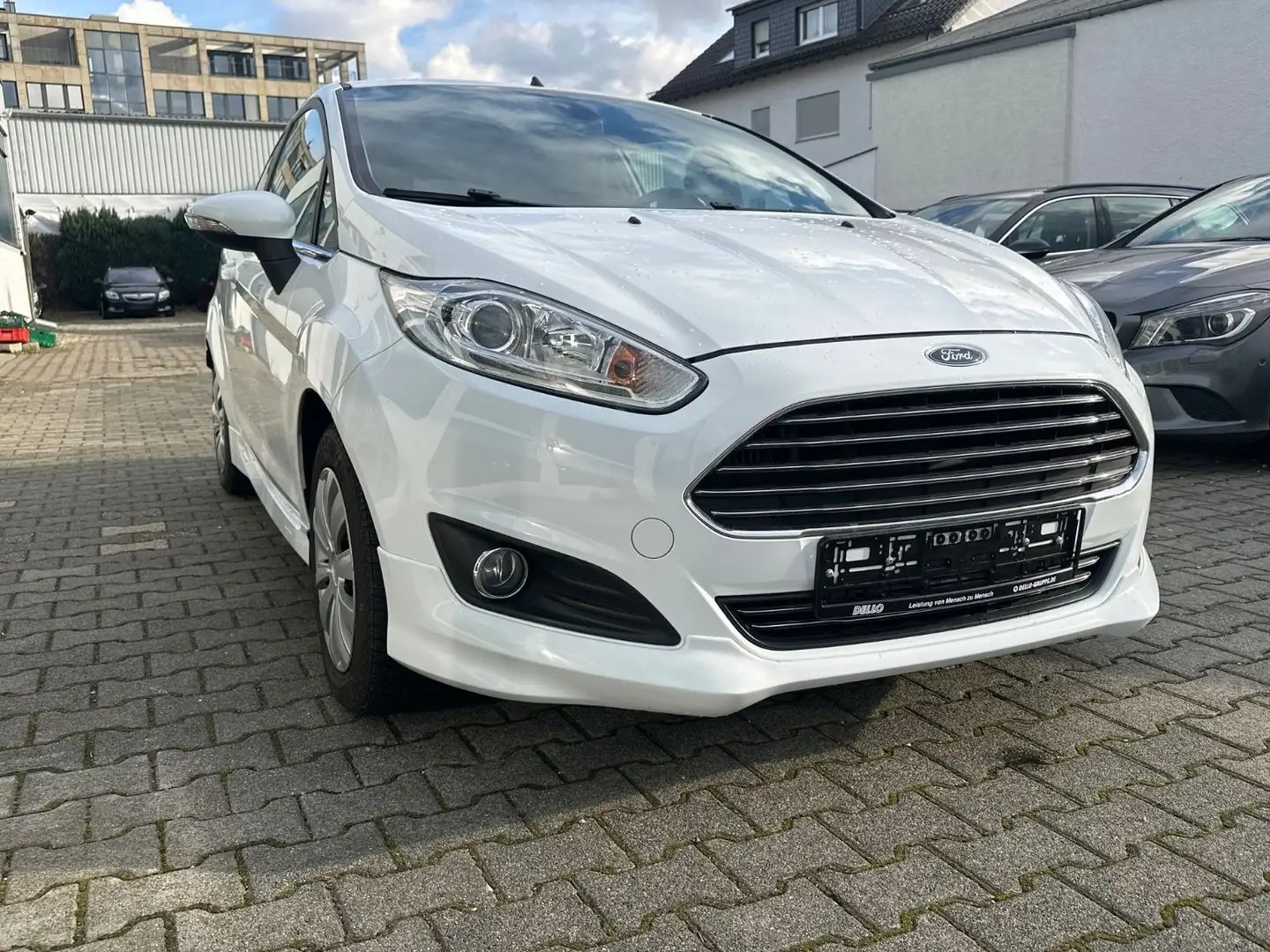 Ford Fiesta 2018 - Automatic Petrol