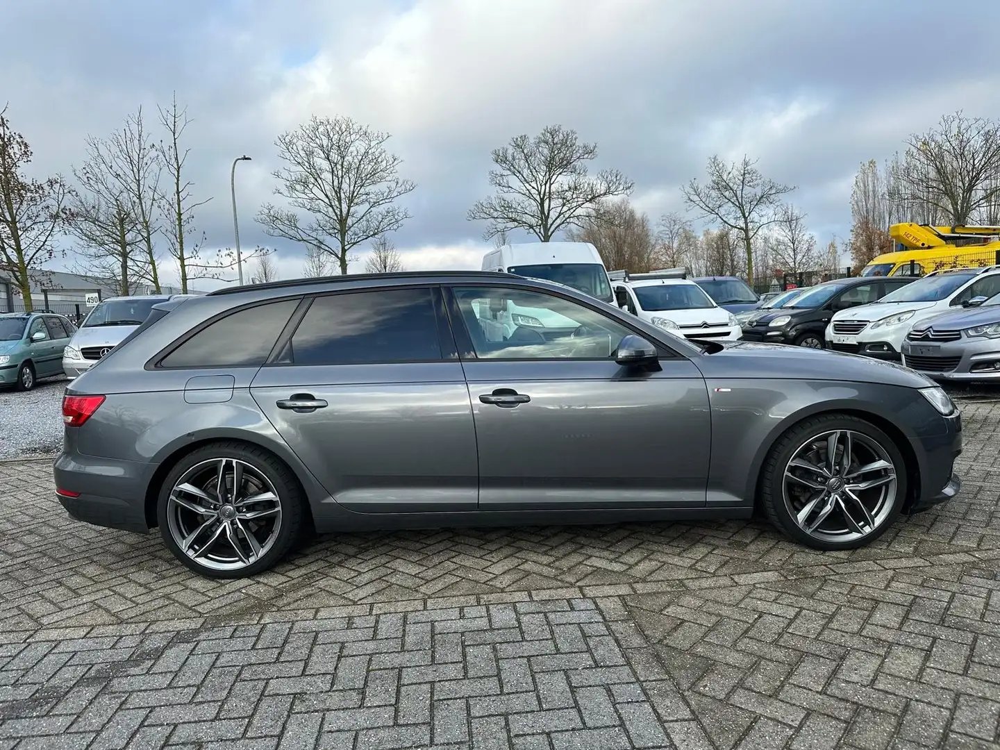 Audi A4 2017 - Automatic Electric