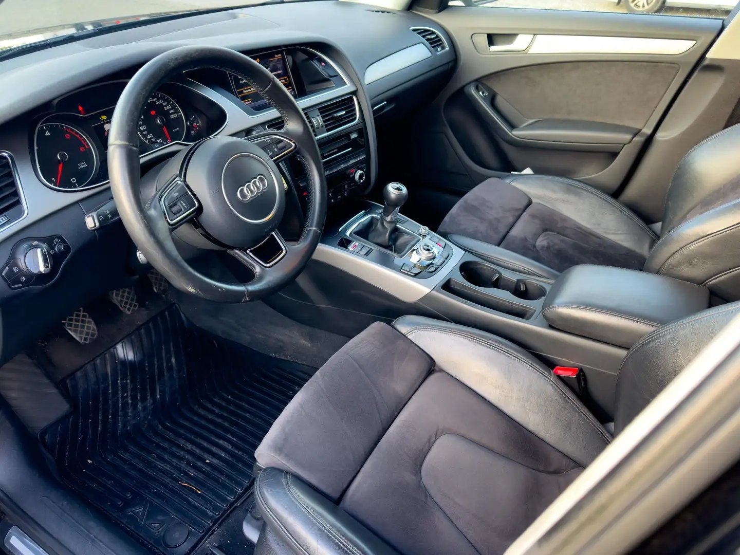 Audi A4 2017 - Automatic Electric