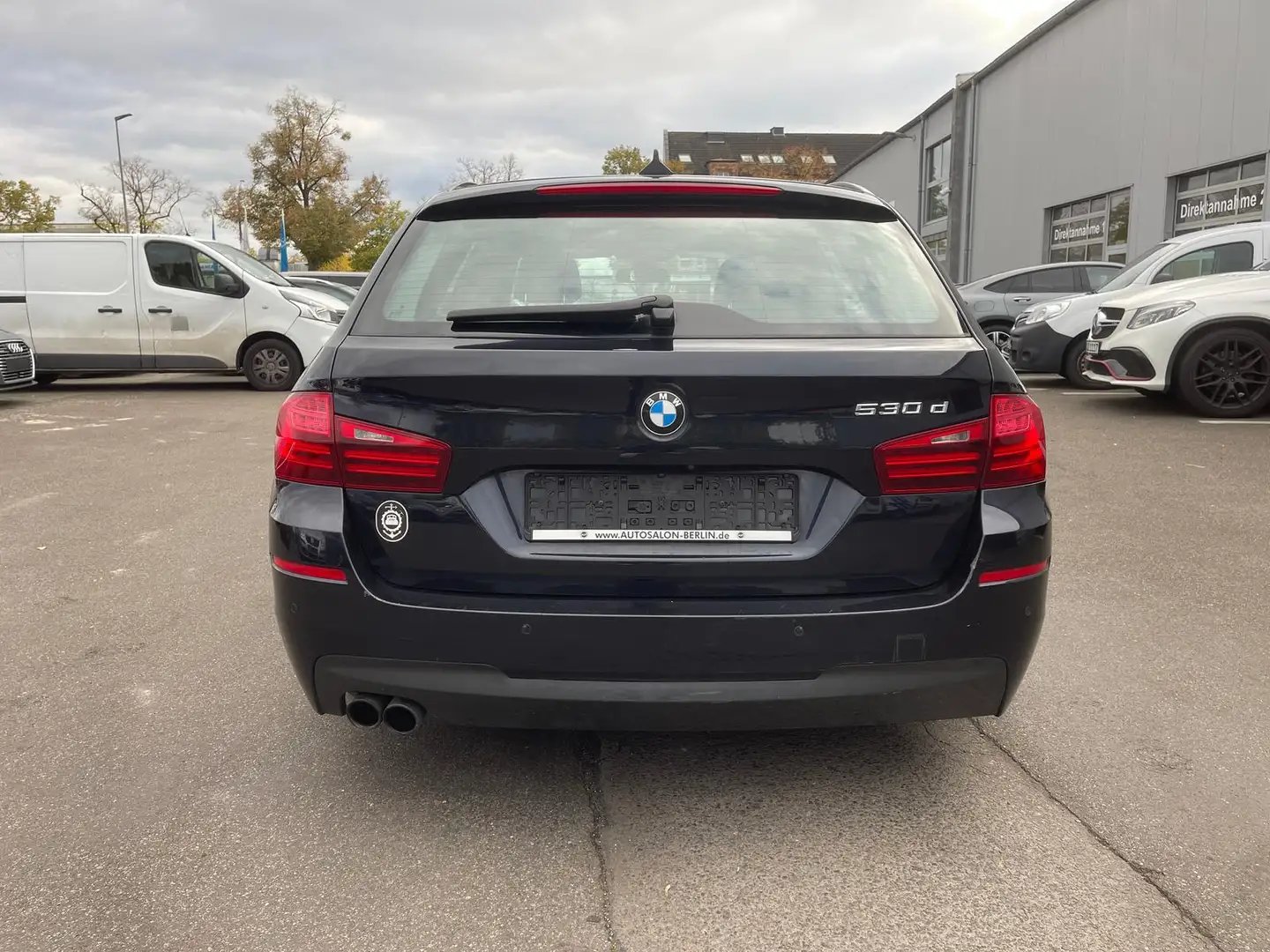 BMW 5 Series Touring 2017 - Manual Hybrid